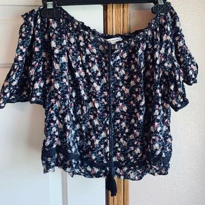 American eagle off shoulder blouse